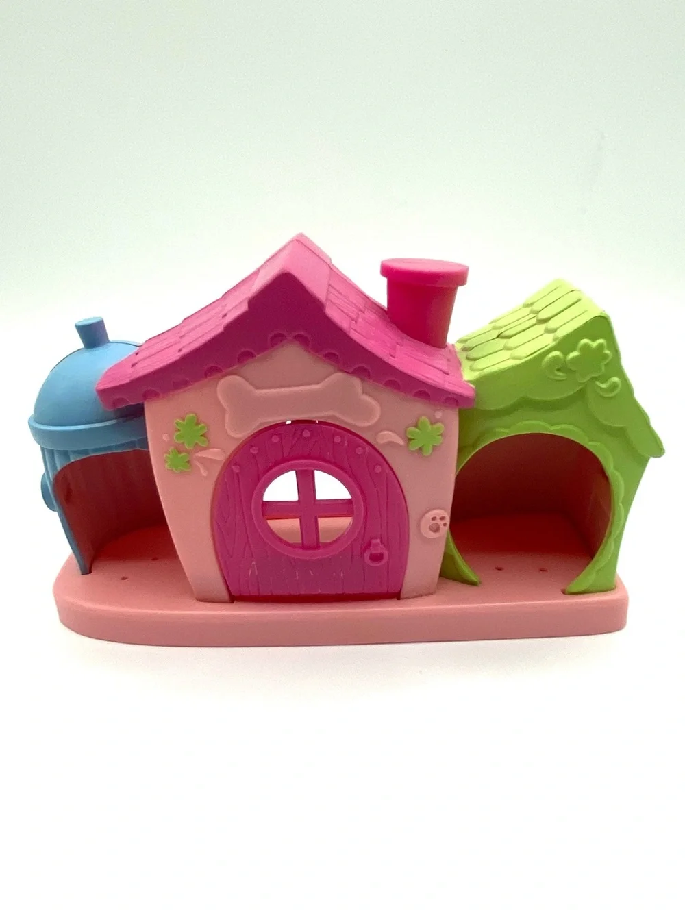 Littlest Pet Shop LPS House with Assorted Accessories 2004